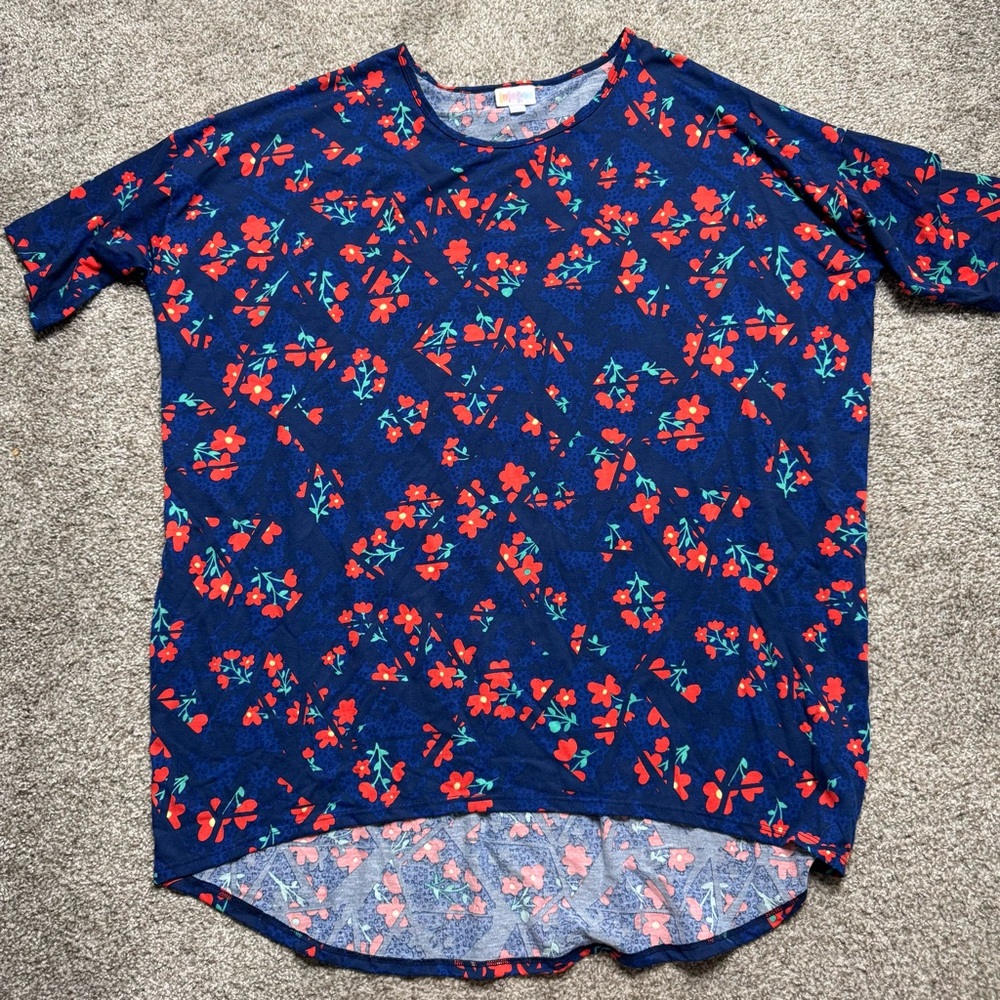 LuLaRoe top